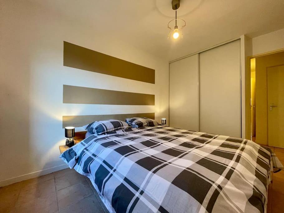 L'Appartement Michelet - Parking Prive Et Gratuit - 2Km Cite Medievale Carcassonne Bagian luar foto